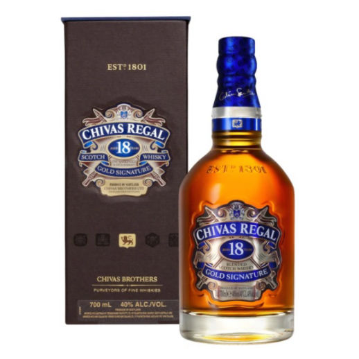 CHIVAS REGAL  Blended Scotch Whisky Aged 18 Years